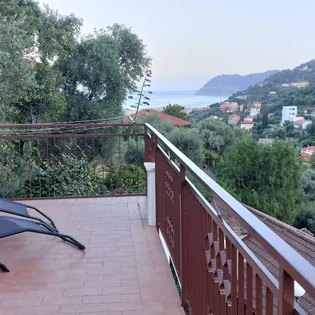 La Casa Di Nonna Lorenna Alassio