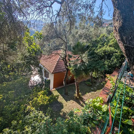 La Casa Di Nonna Lorenna فيلة
