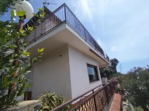 La Casa Di Nonna Lorenna * 알라시오