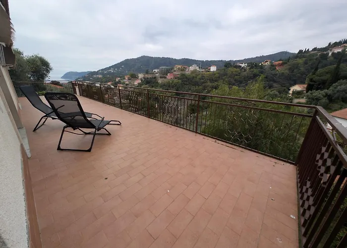 빌라 La Casa Di Nonna Lorenna 알라시오
