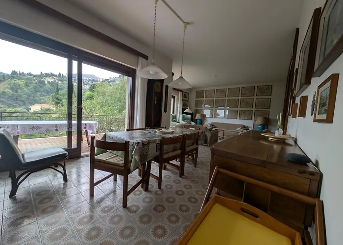 빌라 La Casa Di Nonna Lorenna 알라시오